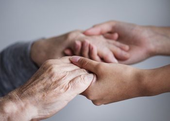 ATENCIÓN SOCIOSANITARIA A PERSONAS EN EL DOMICILIO